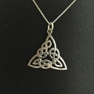 Italian 925 silver Celtic triquetra necklace